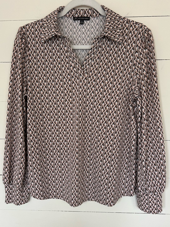 Adrianna Papell Tops - Adrianna Papell Pink, Brown,Black Geometric V-Neck Long Sleeve Blouse Size Sm
